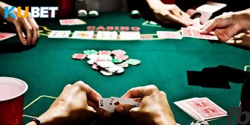 Chiến thuật và kinh nghiệm chơi poker hiệu quả dễ thắng